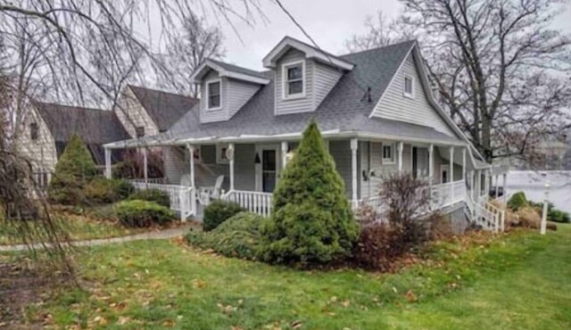 Beautiful East Waneta Lakeside Cottage!