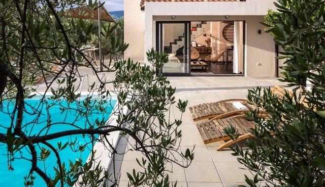 Beautiful Eclectic Villa With Swimming Pool