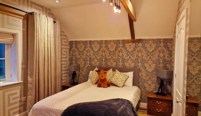 Beautiful en-suite double rm in a small country home c/w spa, supper & breakfast