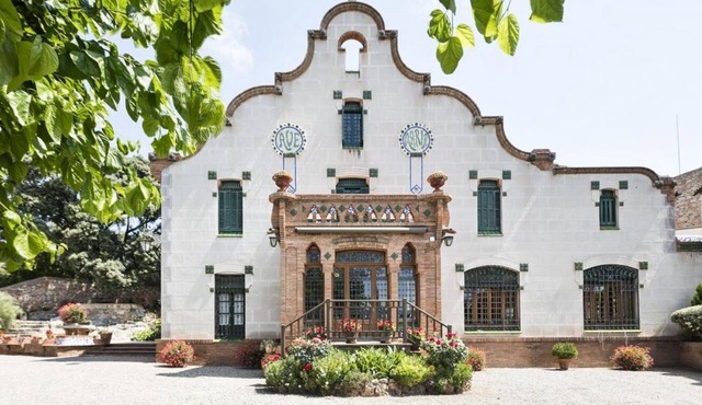 Beautiful modernist villa near Barcelona