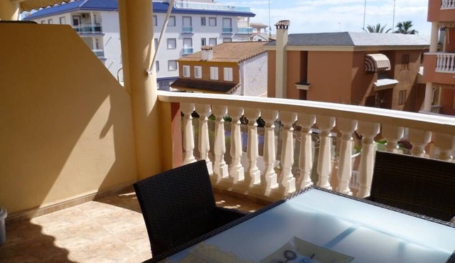Beautiful apartment on the second line of the beach