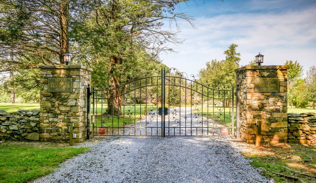 Beautiful Estate Nestled in the Blueridge Near Bluemont Wine Country
