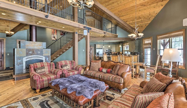 Beautiful Eureka Cabin Rental on Golf Resort!
