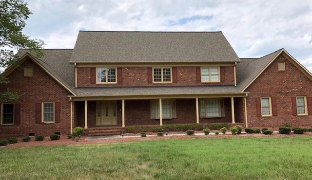 Beautiful Executive Home Minutes away from Greensboro, Highpoint, Burlington