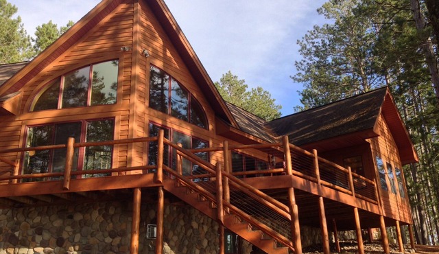 Beautiful Executive Lake Home on Peninsula with 657 ft Frontage, Dog Friendly