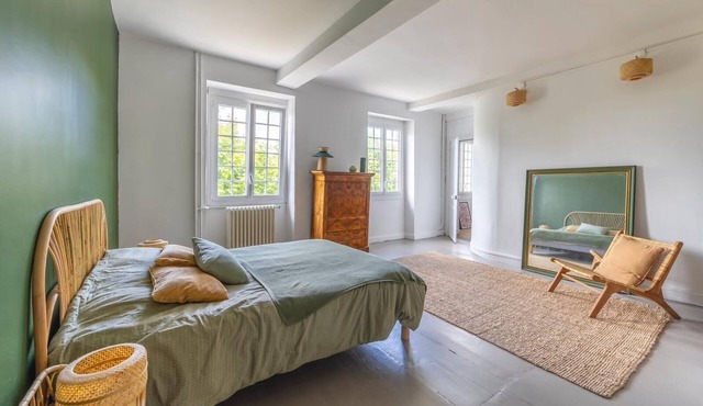 Beautiful family home in the countryside 15 minutes from the beaches of the Landes and Bayonne.