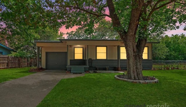 Beautiful Family Home, Garage, Pet Frndy and W&D!n