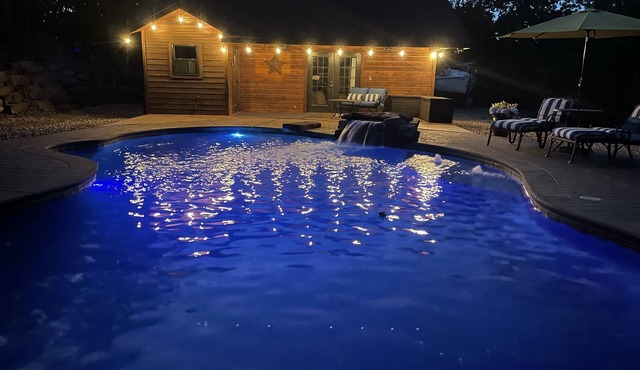 Beautiful family home with panoramic views of Lake Tenkiller