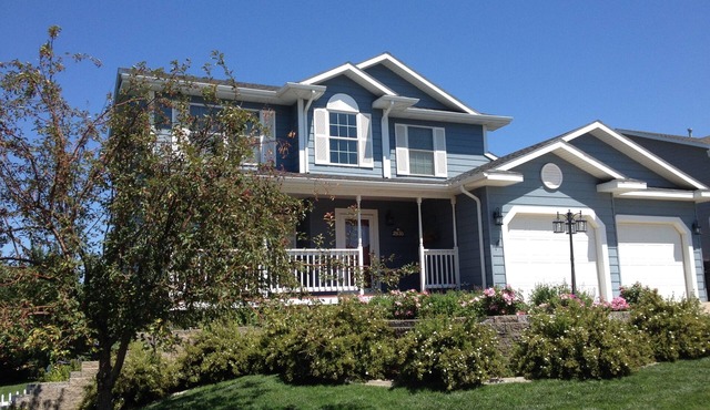 Beautiful Family Home Close To Local Attractions