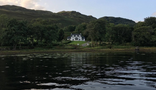 Beautiful family house right beside the sea