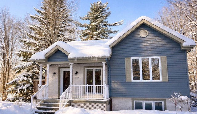 Beautiful family house 5 min from Bromont Montagne d’Expérience