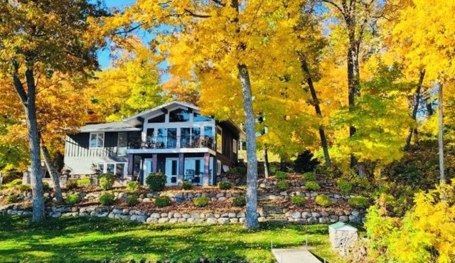 Beautiful Family Cabin located on Gull Lake offering the perfect get away