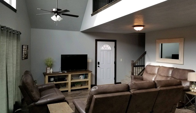 Beautiful Family Vacation Home at Bridges Bay in Okoboji!