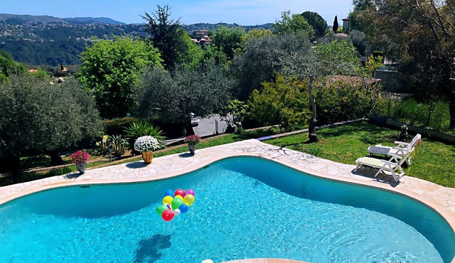 BEAUTIFUL FAMILY VILLA with AMAZING VIEWS and PRIVATE POOL in BIG GARDENS