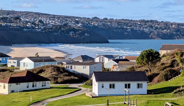 Beautiful, far reaching views of Porthkidney beach, Hayle Estuary and Lelant