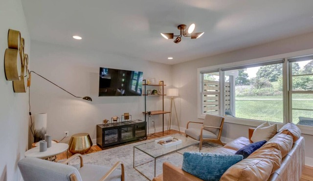 Beautiful Farm Retreat - Fun For Family & Friends