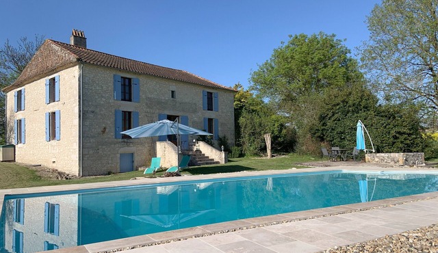 Beautiful farmhouse in quiet countryside, idyllic setting, private 12x6m pool