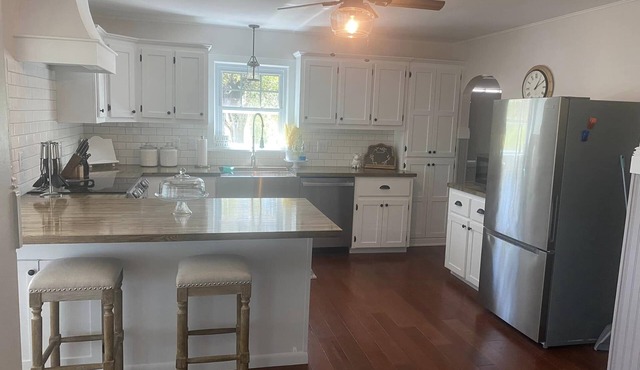 Beautiful Farmhouse with Scenic View