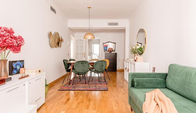 Beautiful flat with pool in the center-S-MARC