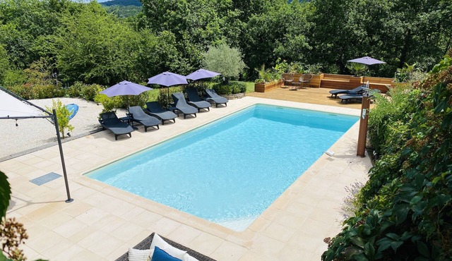 Beautiful, newly renovated house, with private heated pool and fenced garden.