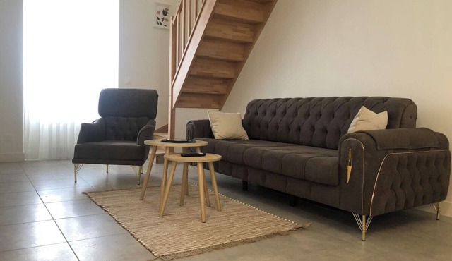 Beautiful F3 109 Train station on foot La Ferté-so