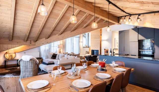 Beautiful 3-Bed Apt in Plagne Montalbert with Fireplace, WIFI, Parking & Terrace