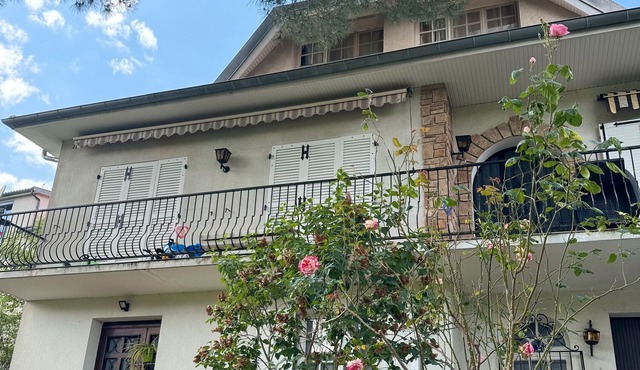 Beautiful House with View of the Vienne