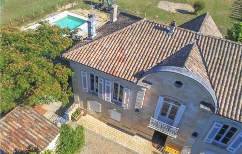 Beautiful Home In Saint-Christoly-De-Bla