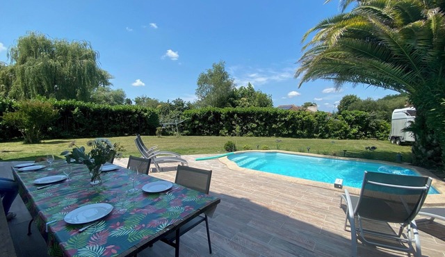 Beautiful house, swimming pool, 15 minutes from Hossegor beach
