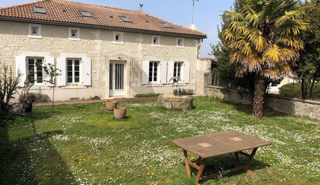 Beautiful Charentaise 3bed/6pers with garden