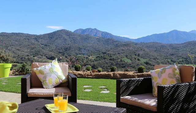 Beautiful T2 New, Heated Pool, Caretaker In Closed Property 2mins from the Beaches