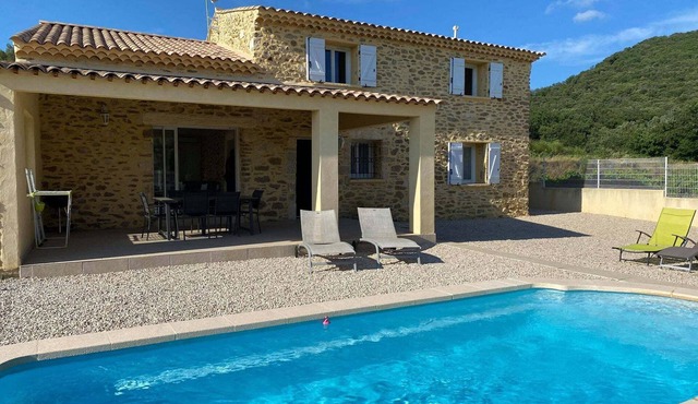 Beautiful villa with private pool in Gard
