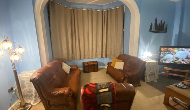 Beautiful Frank James Court