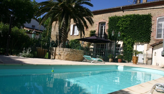 Beautiful French house with Mediterranean garden and pool, sleeps 12- 14