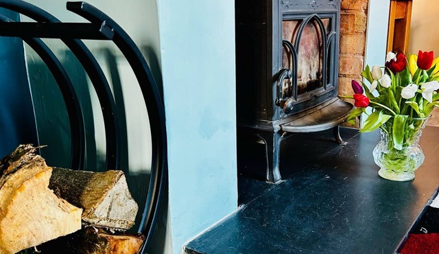 Beautiful, fully equipped, pet friendly 3 bedroom house in Shakespeare County.