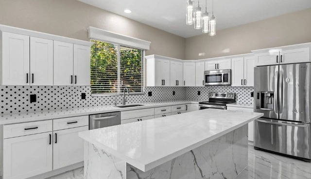 Beautiful fully remodeled 3/4-bedrm house in the amazing Ocotillo communities