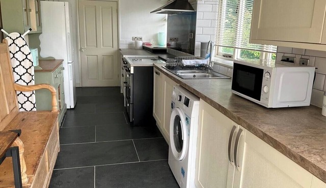 Beautiful, fully restored Welsh farm cottage in the wonderful Pembrokeshire countryside.