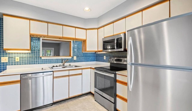Beautiful Fully Furnished 3BR Quiet Neighborhood, Near National Harbor.