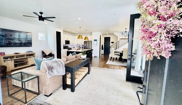 Beautiful Furnished Home in Daybreak