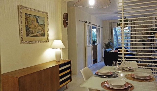 Beautiful furnished and comfortable apartment in the center of Bordeaux