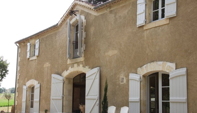 Beautiful Gascon farmhouse in a peaceful setting with 5 bedrooms 7 mins from Auch.