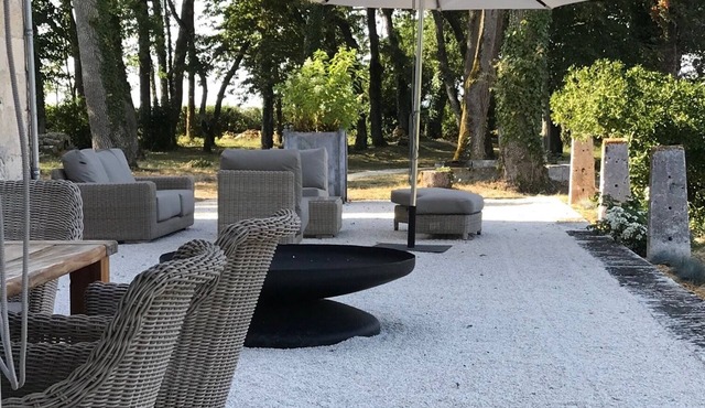 Beautiful Gascon Manor House - sleeps 14 - family friendly