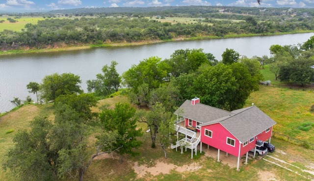 Beautiful gated 6 acre waterfront family retreat