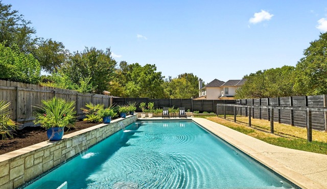 Beautiful Gated Home - Pool, Entertainment Area, Large Lot!