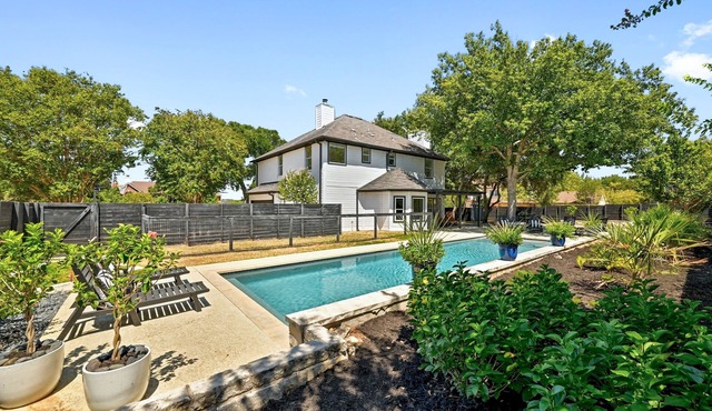 Beautiful Gated Home with Pool!