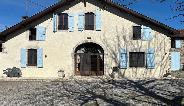 Beautiful Gite with Swimming Pool in Auterrive, South West France