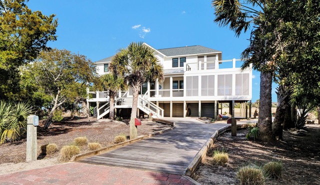 Beautiful Golf Course Home Bald Head Island
