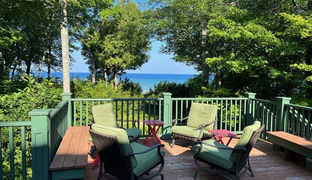 Beautiful Goodhart Home on Lake Michigan along The Tunnel of Trees