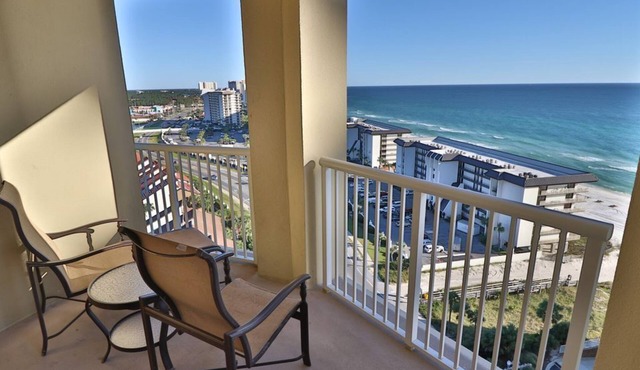 Beautiful Grand Panama Tower 2 Unit!