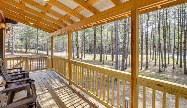 Beautiful Greig Cabin: 2 Mi to Brantingham!